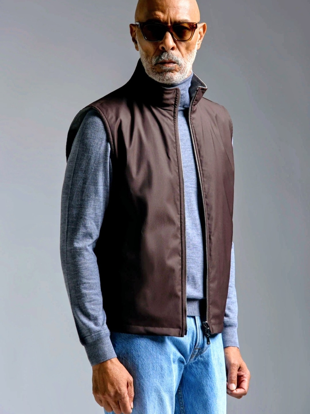 Isaia Chocolate Brown Zip Vest  Reversible Size 52 New With Tags